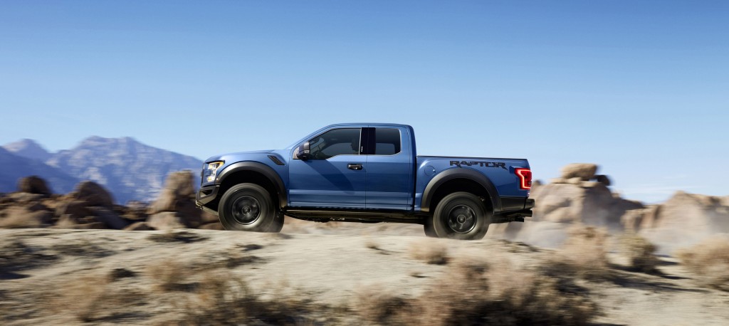 005-ford-f150-raptor-1