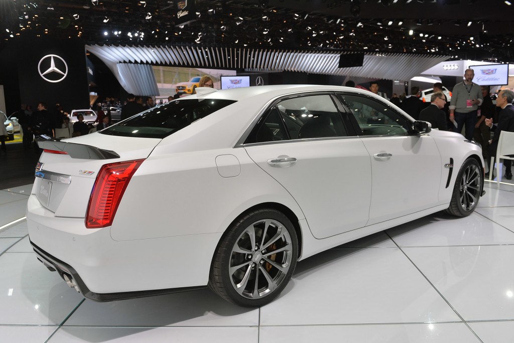 02-2016-cadillac-cts-v-detroit-1