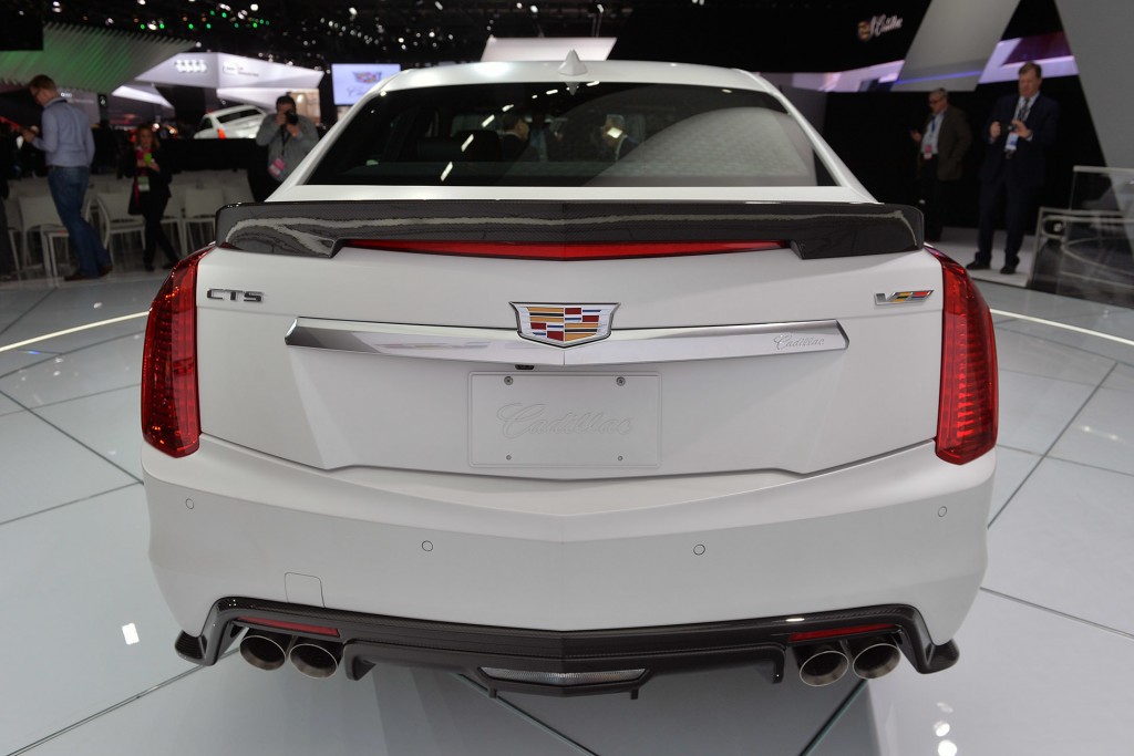06-2016-cadillac-cts-v-detroit-1