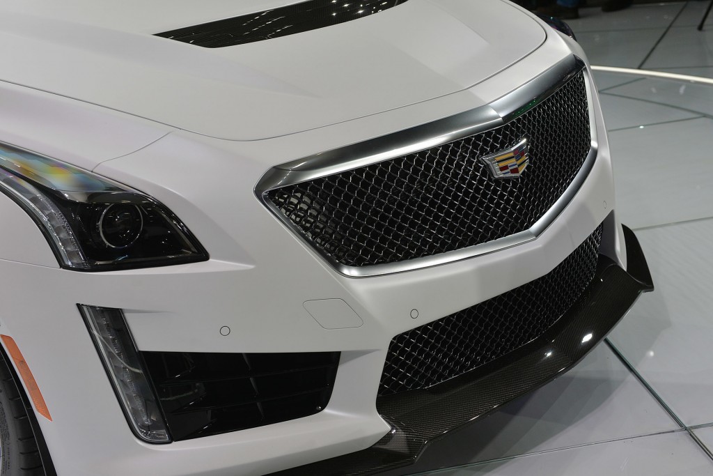 07-2016-cadillac-cts-v-detroit-1