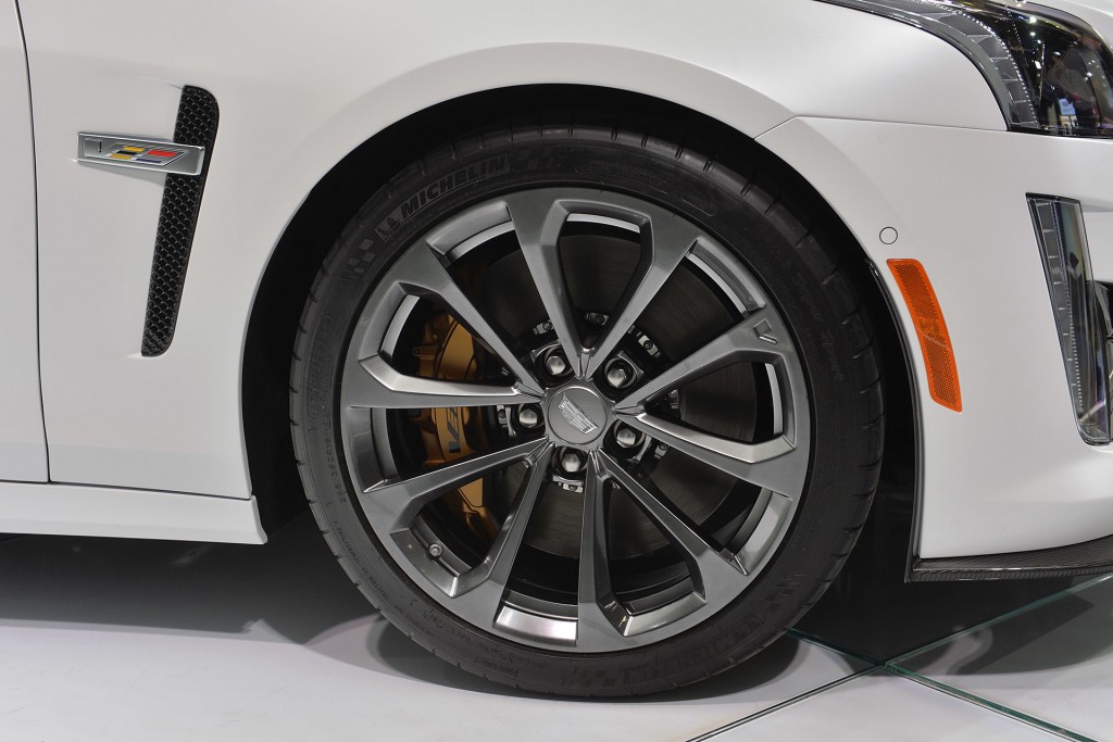 10-2016-cadillac-cts-v-detroit-1