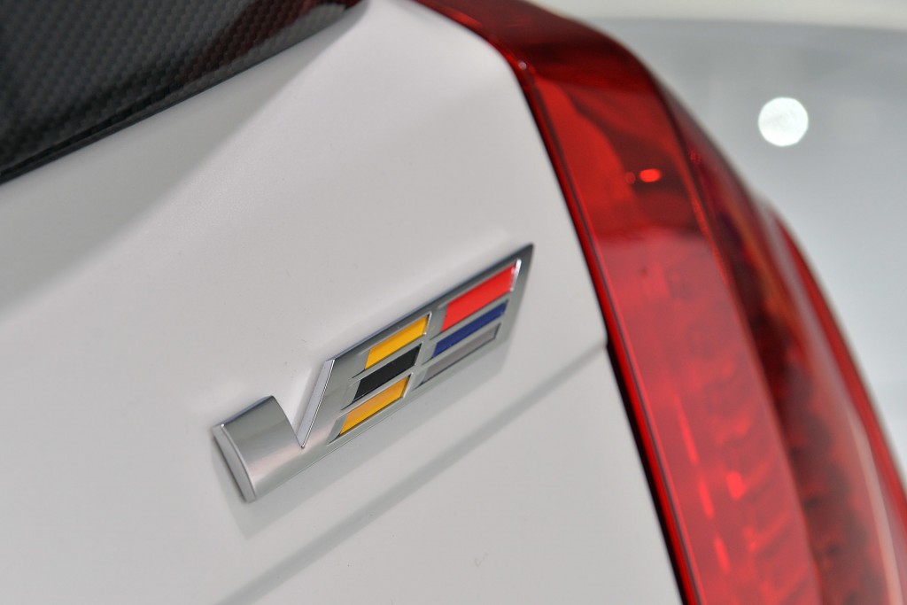 16-2016-cadillac-cts-v-detroit-1
