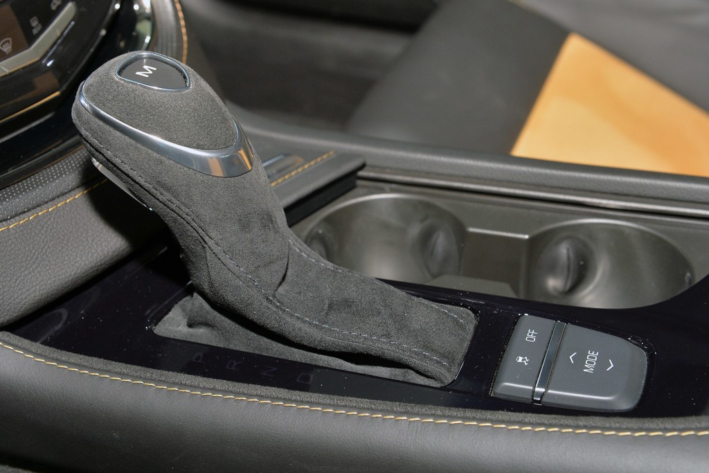 19-2016-cadillac-cts-v-detroit-1