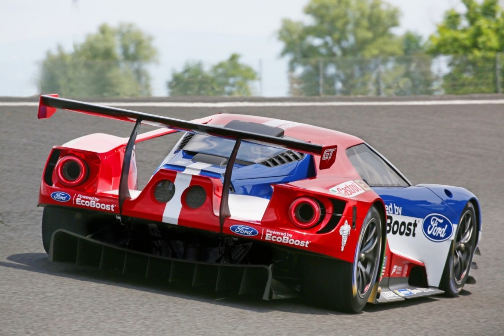 ford-gt-le-mans-racecar-confirmed-to-debut-at-the-2016-rolex-24-at-daytona-video-photo-gallery_21