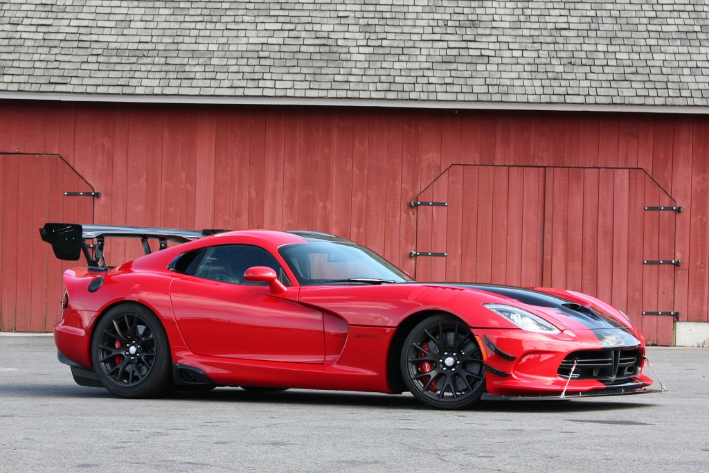 01-2016-dodge-viper-acr-fd-1