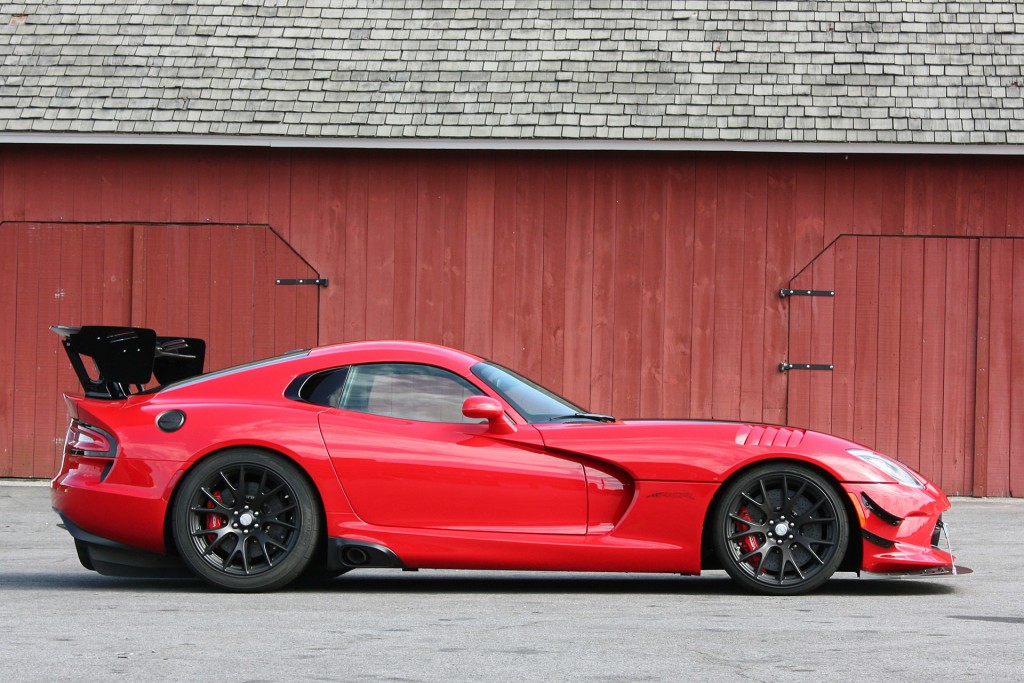 04-2016-dodge-viper-acr-fd-1