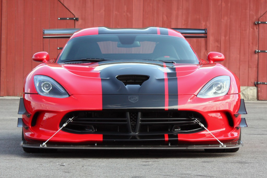 05-2016-dodge-viper-acr-fd-1