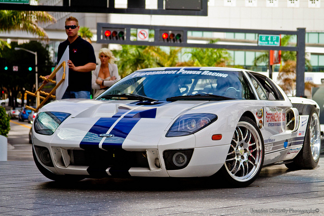 This is one nasty Twin-Turbo Ford GT