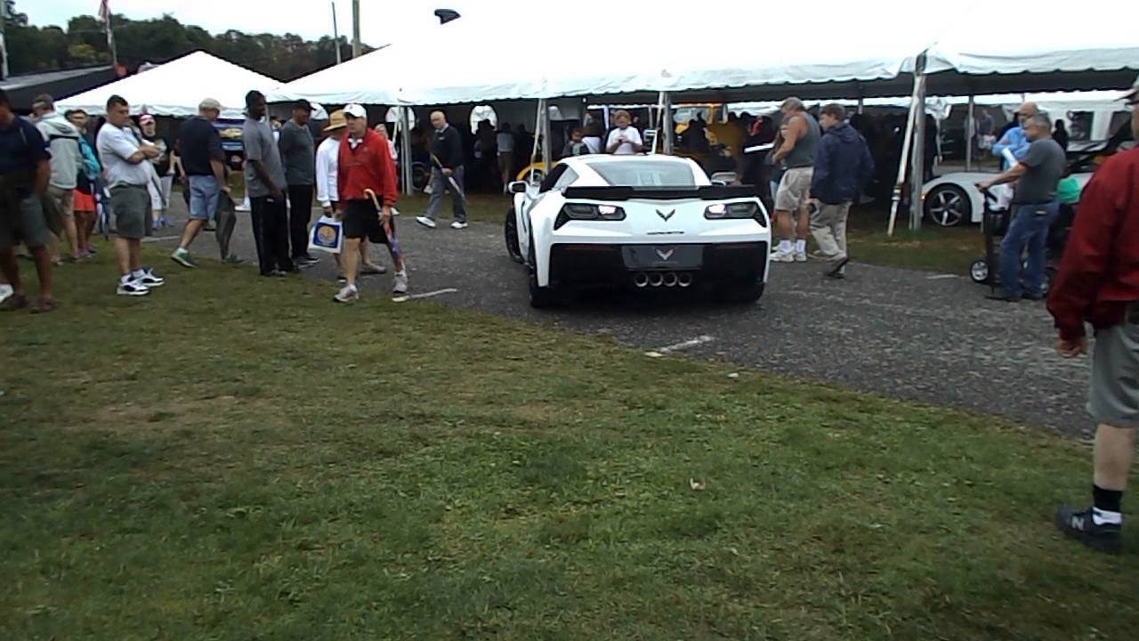 Here is the 2015 Corvette Z06 in action