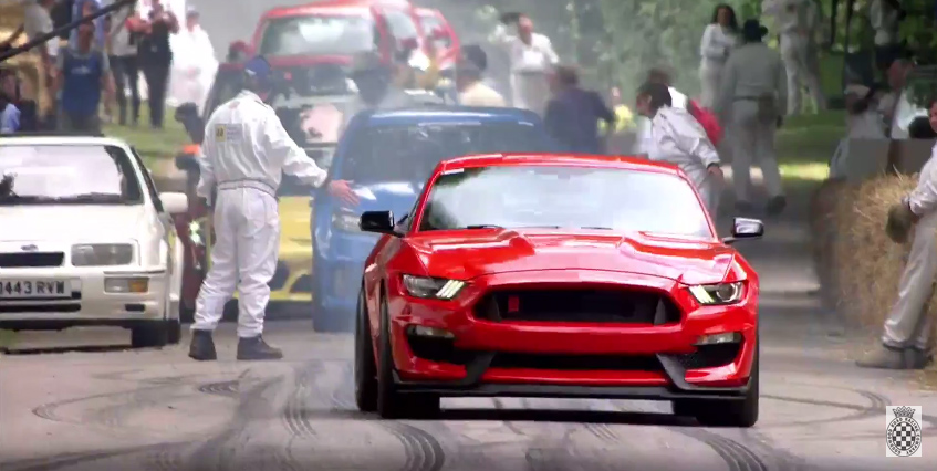 Watch the Ford Mustang GT350R make a run at the 2015 Goodwood Festival of Speed (Video)